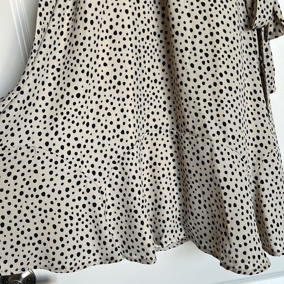 NWT Dane Spotted Front Tie Mini Dress - Picture 6 of 10